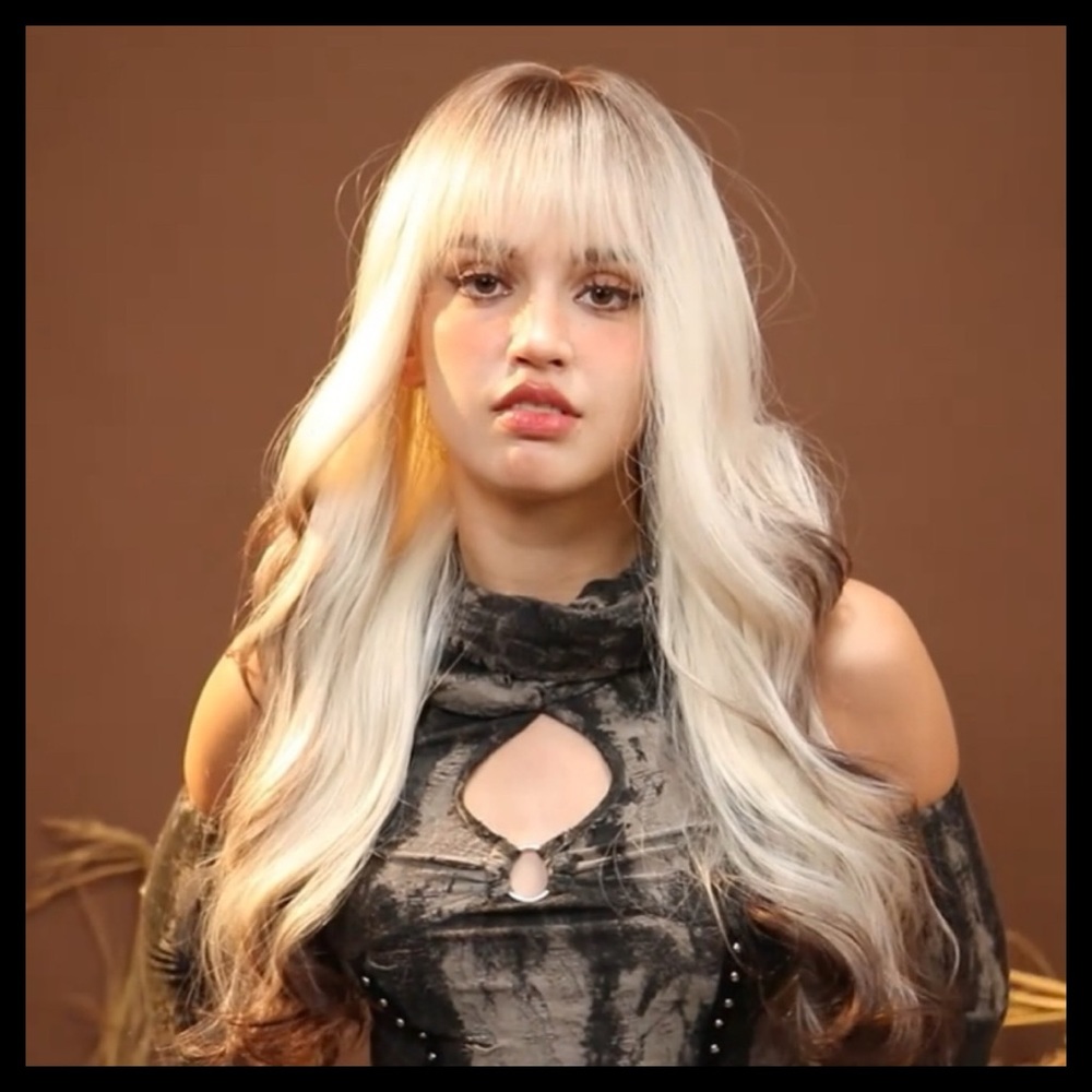 LUSCIOUS HAIR 26” INCH WIG Wavy Hair With Bangs Sassy Party Style